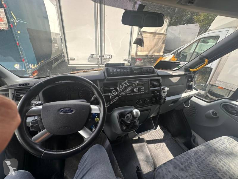 Véhicule utilitaire Ford