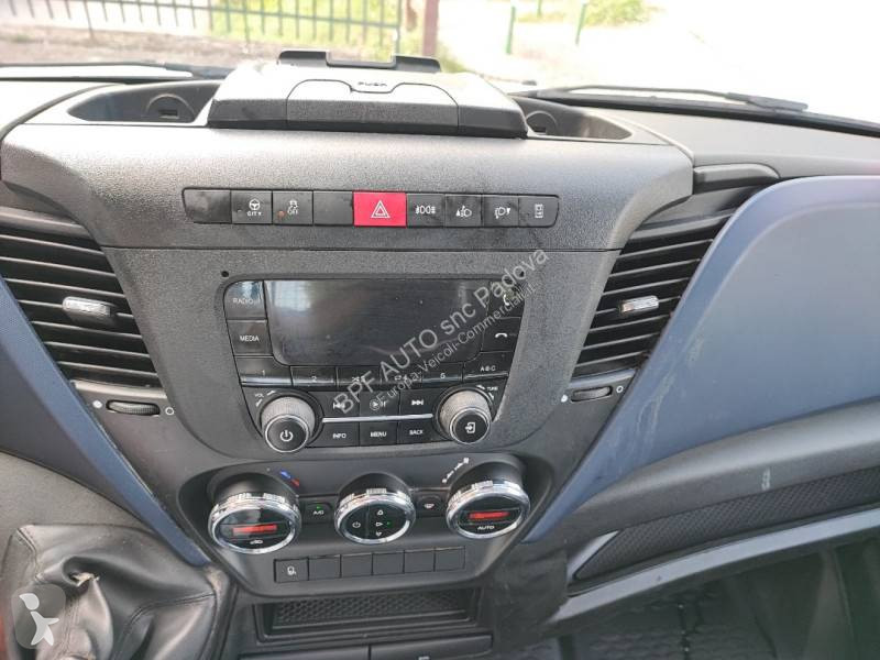 Véhicule utilitaire Iveco
