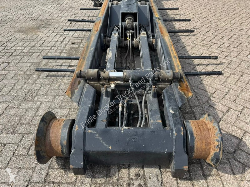 Varevogn  HAAKARM SYSTEEM 30 TON
