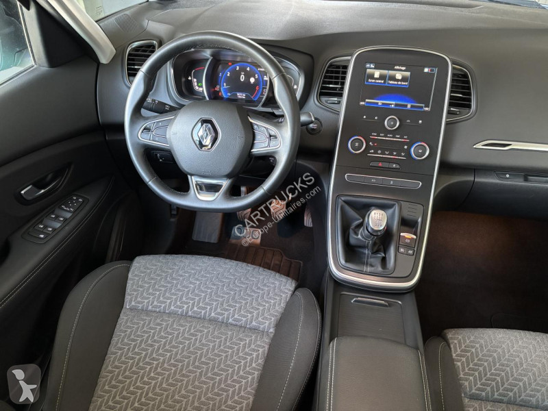 Véhicule utilitaire Renault SCENIC