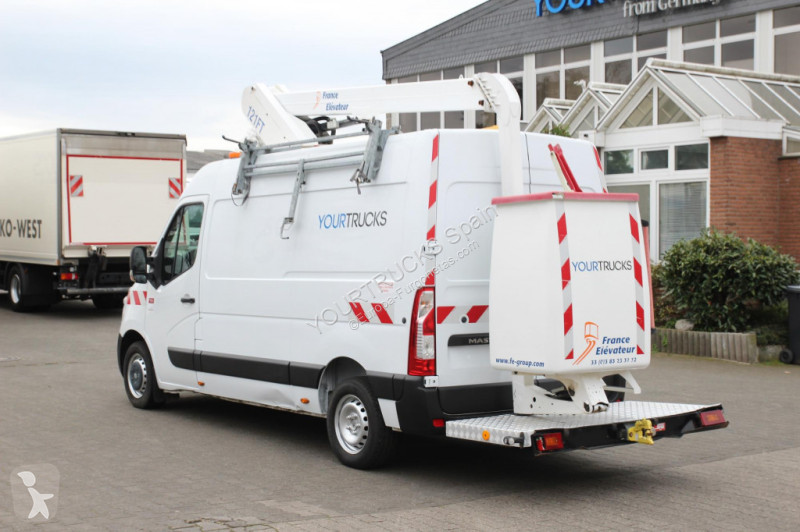Veicolo commerciale Renault France-Elevateur...