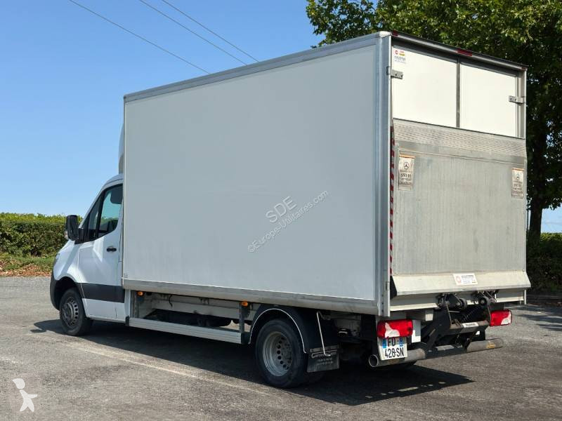 Véhicule utilitaire Mercedes