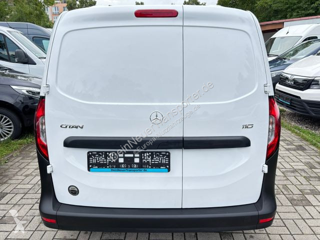 Nyttofordon Mercedes 110 BENZINER...