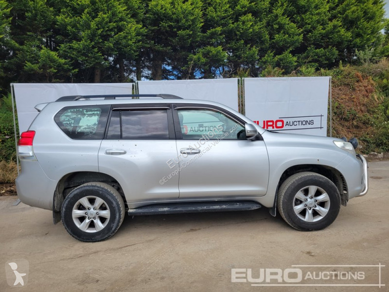 Furgoneta Toyota Landcruiser