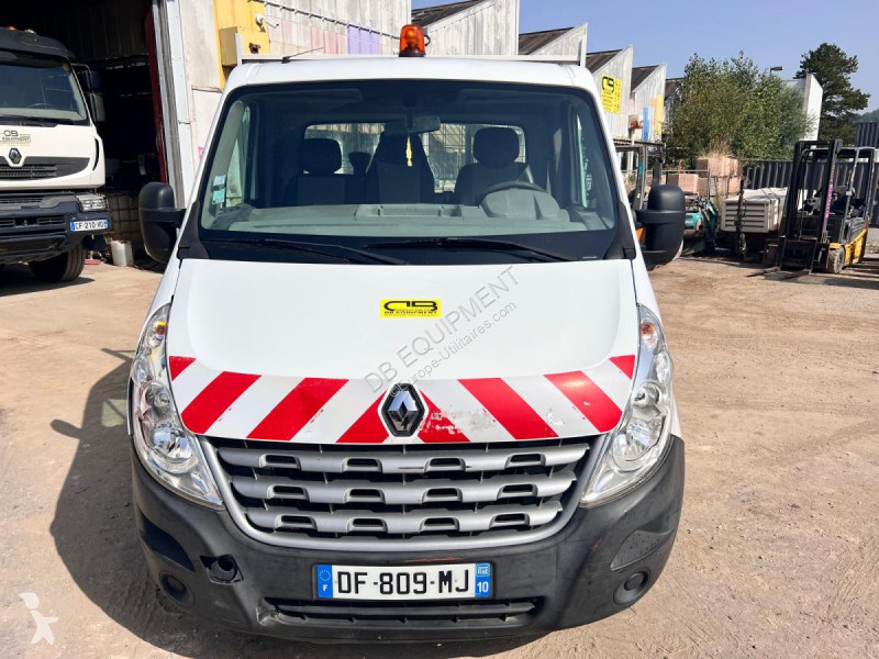 Véhicule utilitaire Renault TRIBENNE 2,3L DCI...