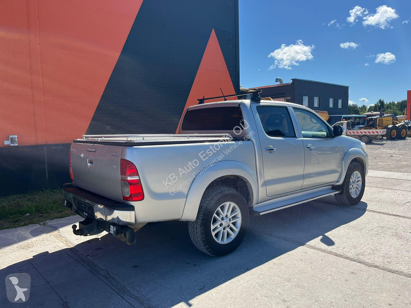 Véhicule utilitaire Toyota 4x4 Hilux