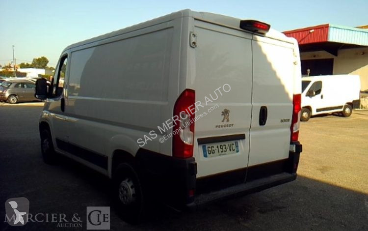 Véhicule utilitaire Peugeot