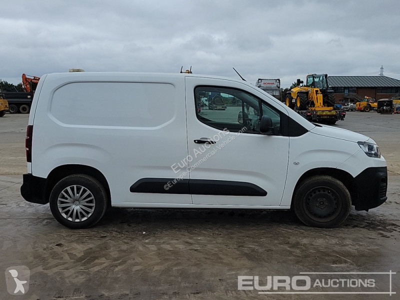 Veicolo commerciale  Berlingo 650