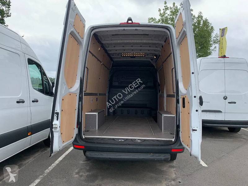 Furgoneta Mercedes 317...