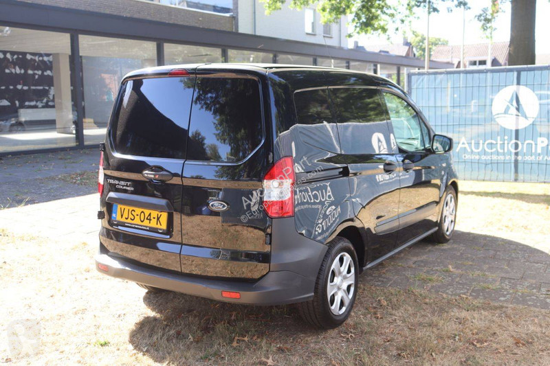 Furgoneta Ford Courier