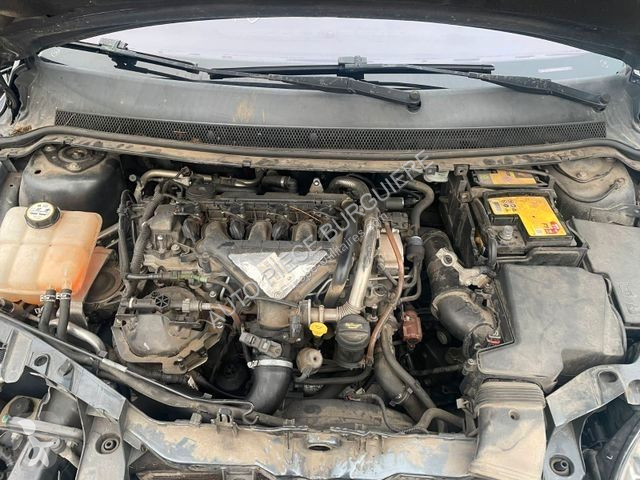 Furgoneta Ford 2.0 TDCi 136 Titanium / AQ258