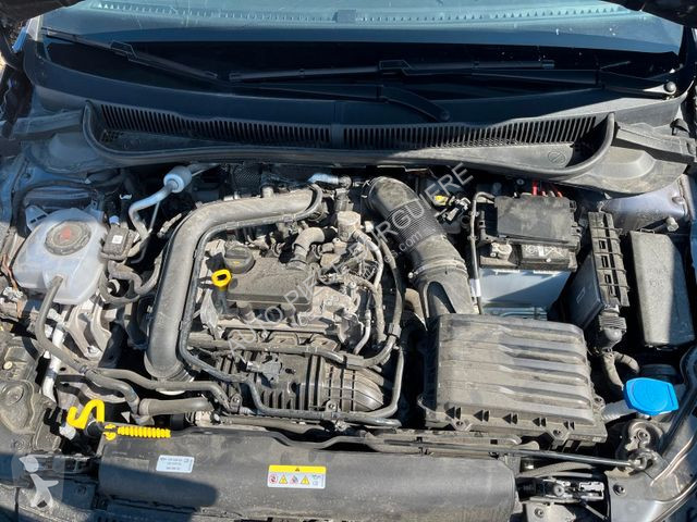 Furgoneta Volkswagen VI 1.0 TSi 95 Life DSG7 /...