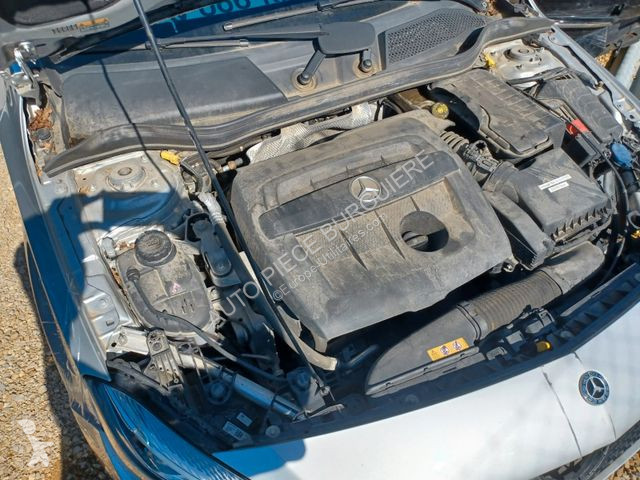 Véhicule utilitaire Mercedes 180 1.5D 109...