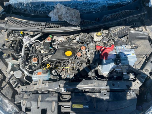 Véhicule utilitaire Nissan Qashqaï 1.7 DCi 150...
