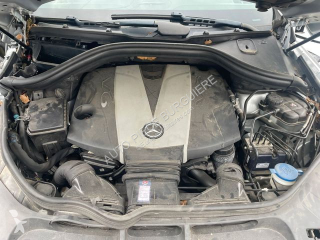 Véhicule utilitaire Mercedes Classe M ML...