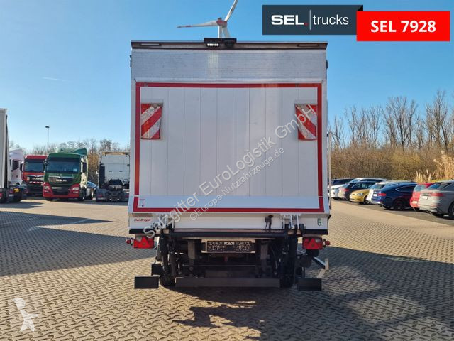 Véhicule utilitaire Mercedes / 6D