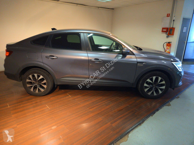 Autoutilitară Renault Arkana mild hybrid 140...