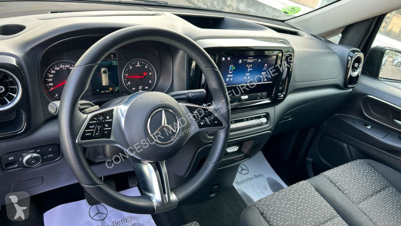 Autoutilitară Mercedes 116CDI AT 120kW Tourer...