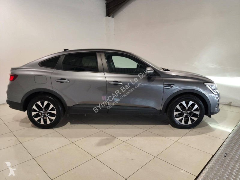 Autoutilitară Renault Arkana mild hybrid 140...