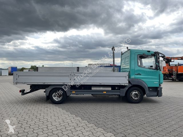 Autoutilitară Mercedes 823 4x2 AHK / Hebezug/...