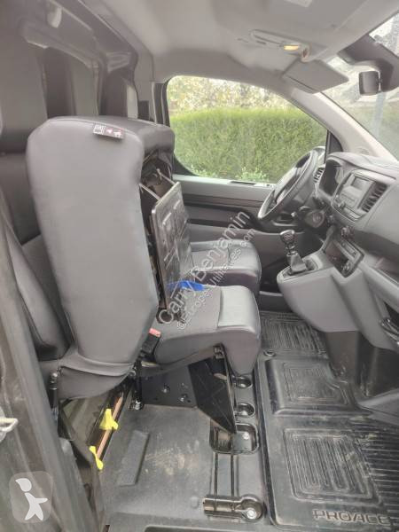 Véhicule utilitaire Toyota