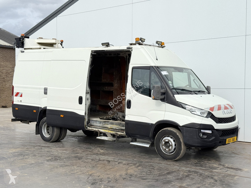Véhicule utilitaire Iveco 70C17 3.0 **Engine...