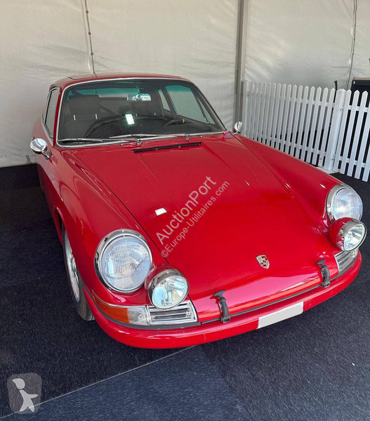 Véhicule utilitaire Porsche 2.0