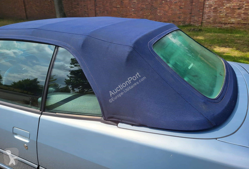 Véhicule utilitaire Peugeot Cabriolet 1.6...