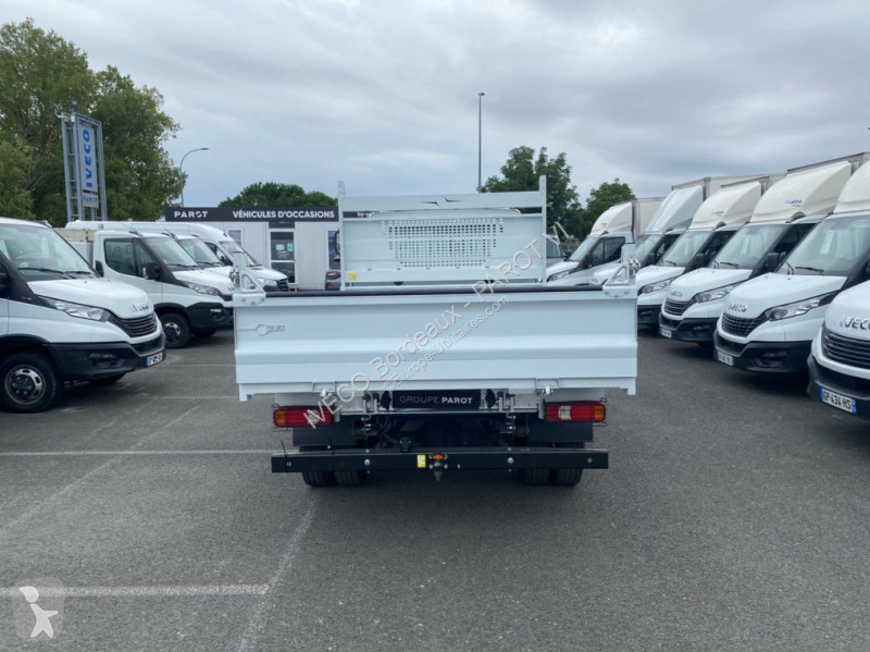 Véhicule utilitaire Iveco 35C16H3.0 empattement...