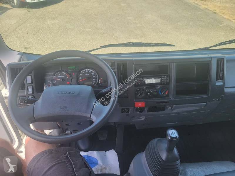 Furgoneta Isuzu PLATEAU 4500 X 2100 3.0 L 150 R.J