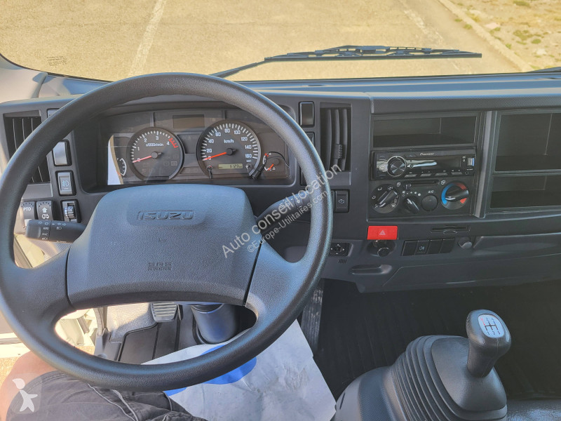 Furgoneta Isuzu 3.0 L 150ch R.J TRI-BENNE PTO