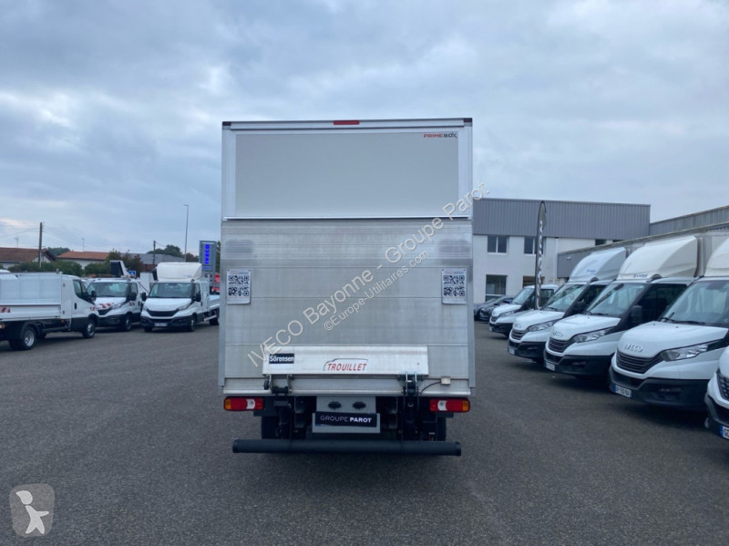 Véhicule utilitaire Iveco 35C16H3.0 empattement...