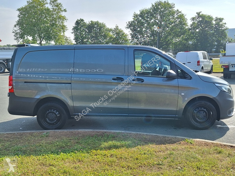 Véhicule utilitaire Mercedes 114 CDI Fourgon...