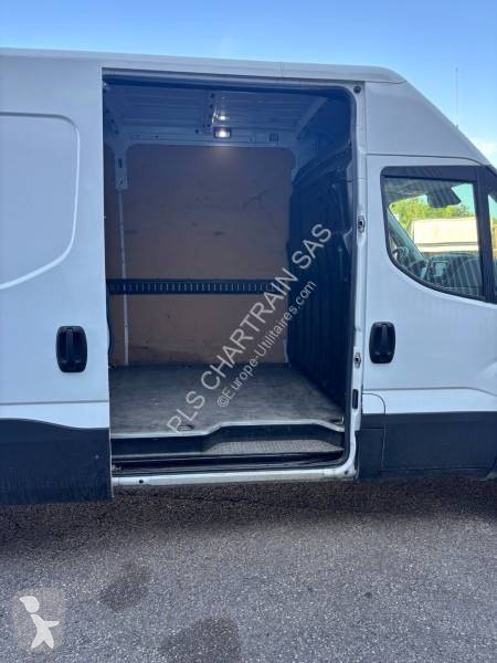 Furgoneta Iveco
