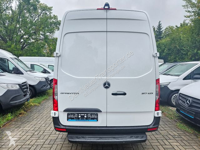 Autoutilitară Mercedes 317 CDI...