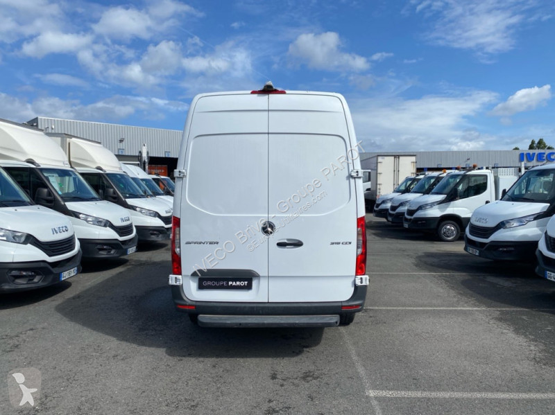 Véhicule utilitaire Mercedes 315 CDI 37 3T5...