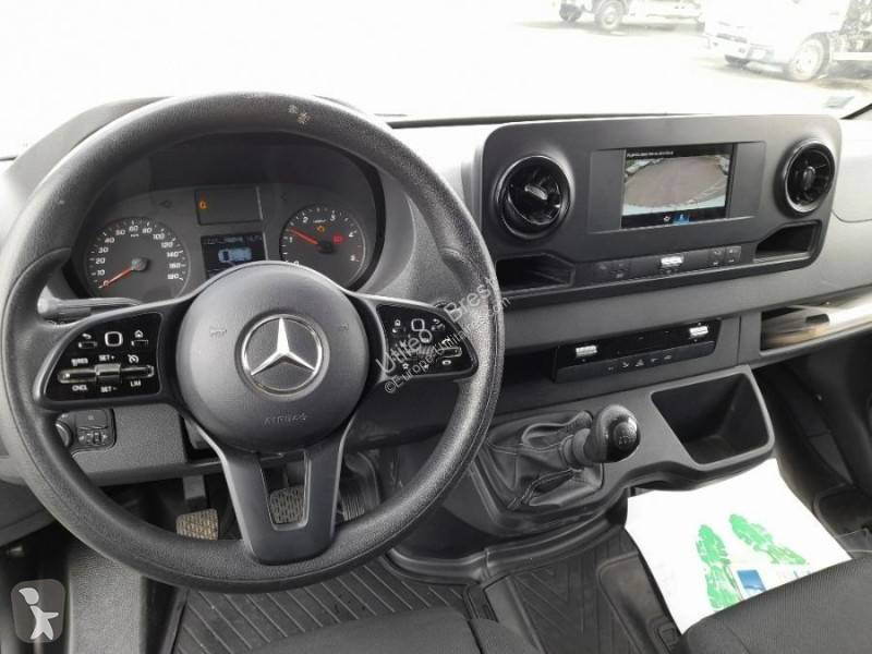 Autoutilitară Mercedes