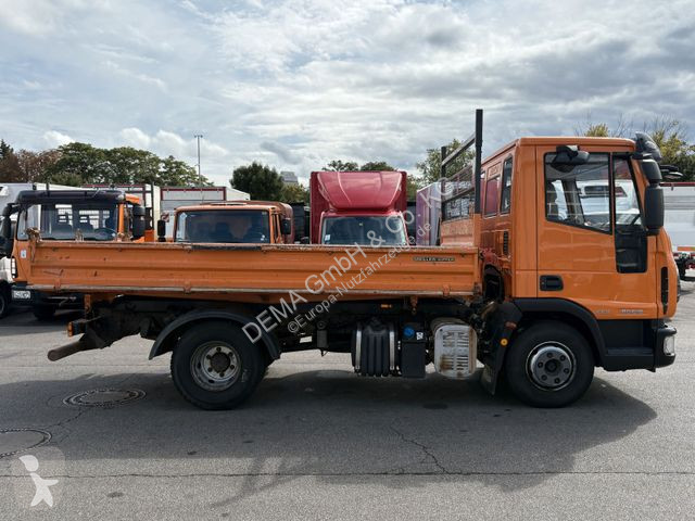 Véhicule utilitaire Iveco...
