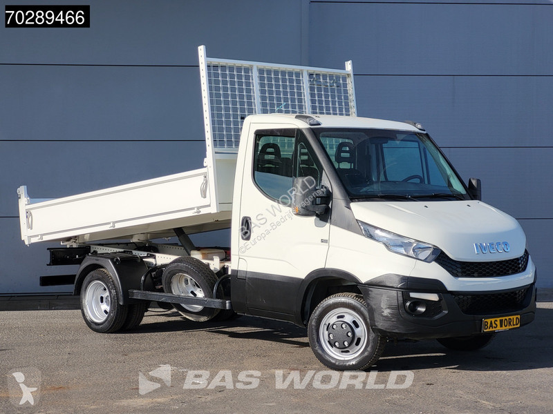 Véhicule utilitaire Iveco 35C13 Kipper...