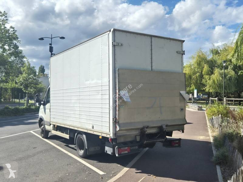 Véhicule utilitaire Iveco