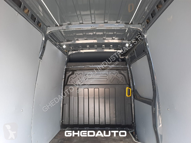 Autoutilitară Iveco Daily