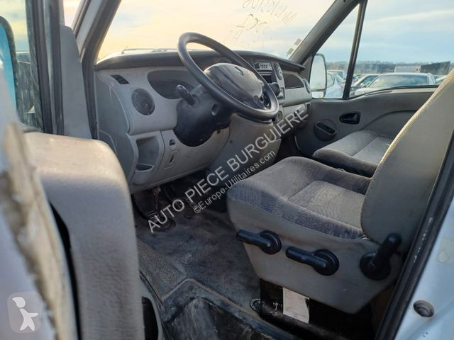 Furgoneta Renault 3.0 DCi 140