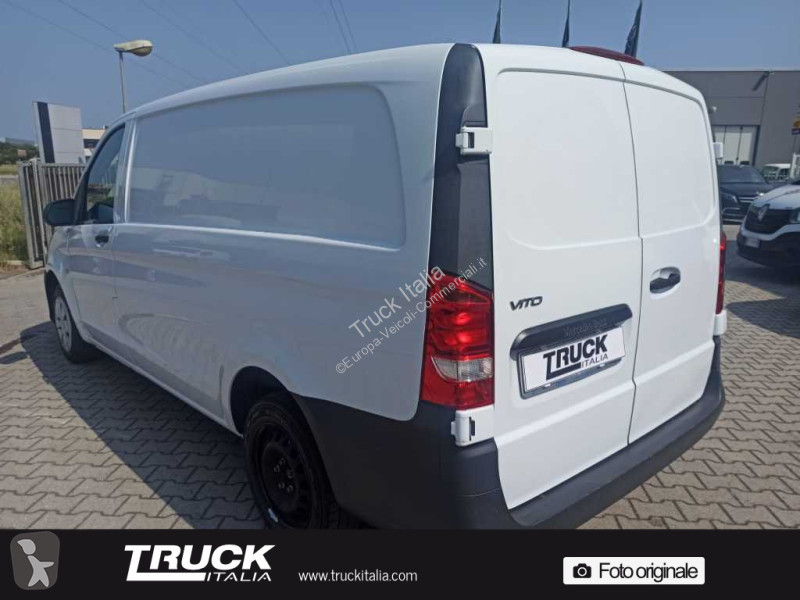 Užitkové vozidlo Mercedes III
