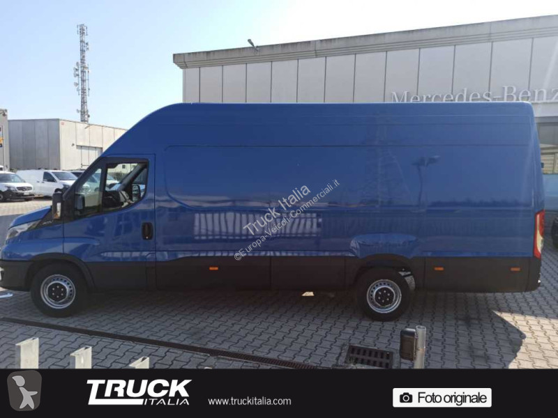 Autoutilitară Iveco V