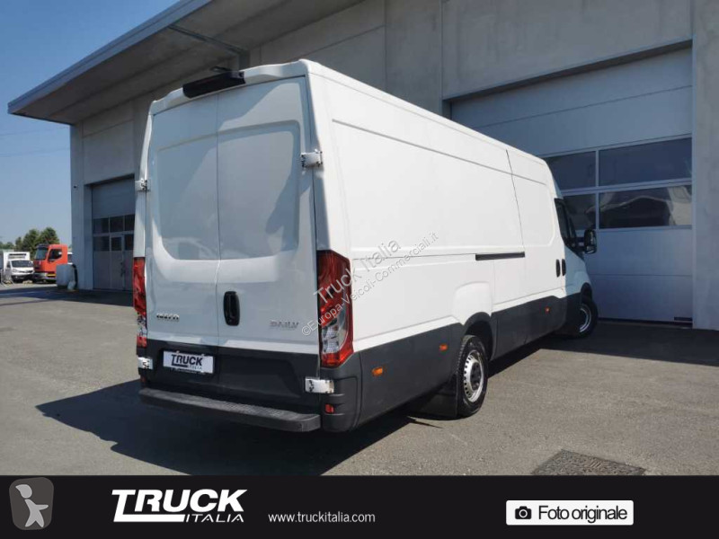 Furgoneta Iveco V