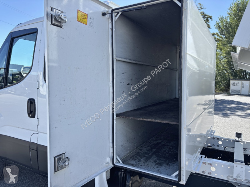Veículo utilitário Iveco 35C16H3.0 D...