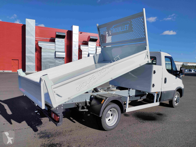 Véhicule utilitaire Iveco RJ COFFRES 160 CV 3,5 T