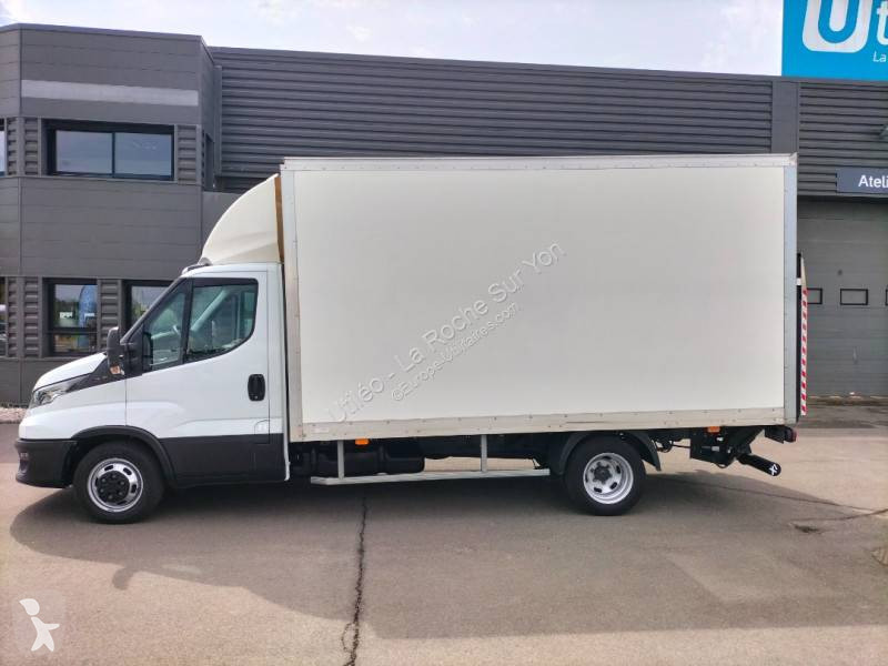 Лекотоварен автомобил Iveco