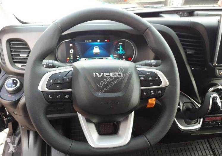 عربة نفعية Iveco