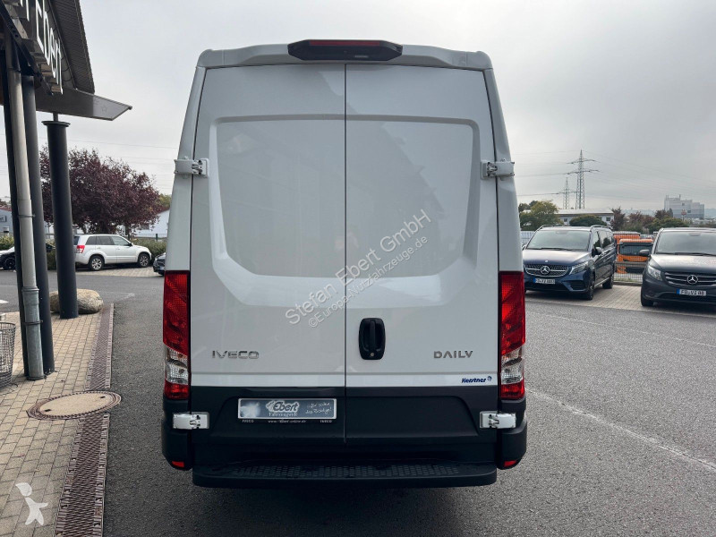 عربة نفعية Iveco 35S16 A8...